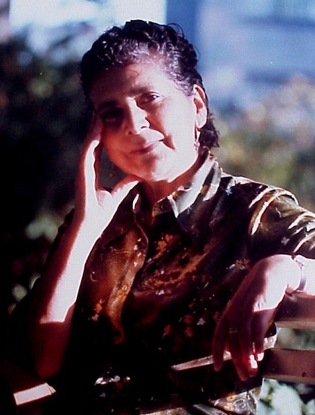 Adelina Burgos Gallegos1976